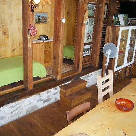 Glogovac בית כפרי *